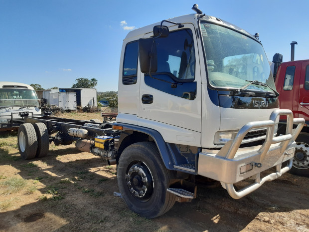 2003 ISUZU FVR FY 950 MEDIUM 7 SP MANUAL + O/DRIVE C/CHAS