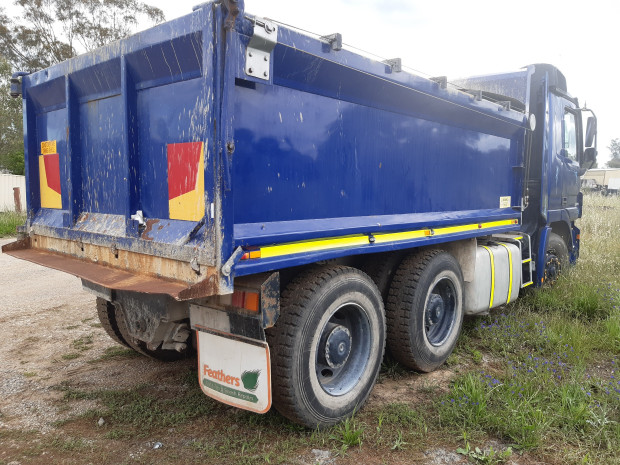 2004 MERCEDES-BENZ ACTROS 2644 AUTOMATIC TIPPER
