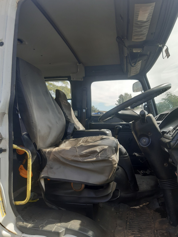 1997 ISUZU FTR 800 LONG 6 SP MANUAL C/CHAS