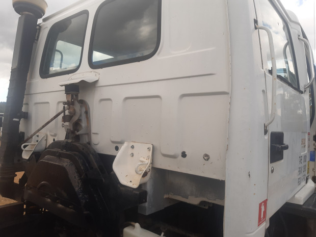 1997 ISUZU FTR 800 LONG 6 SP MANUAL C/CHAS