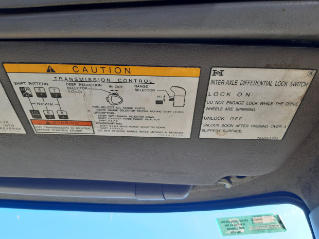 2005 HINO RANGER PRO FM1J 14 MEDIUM 10 SP MANUAL C/CHAS