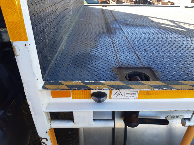 2005 HINO RANGER PRO FM1J 14 MEDIUM 10 SP MANUAL C/CHAS