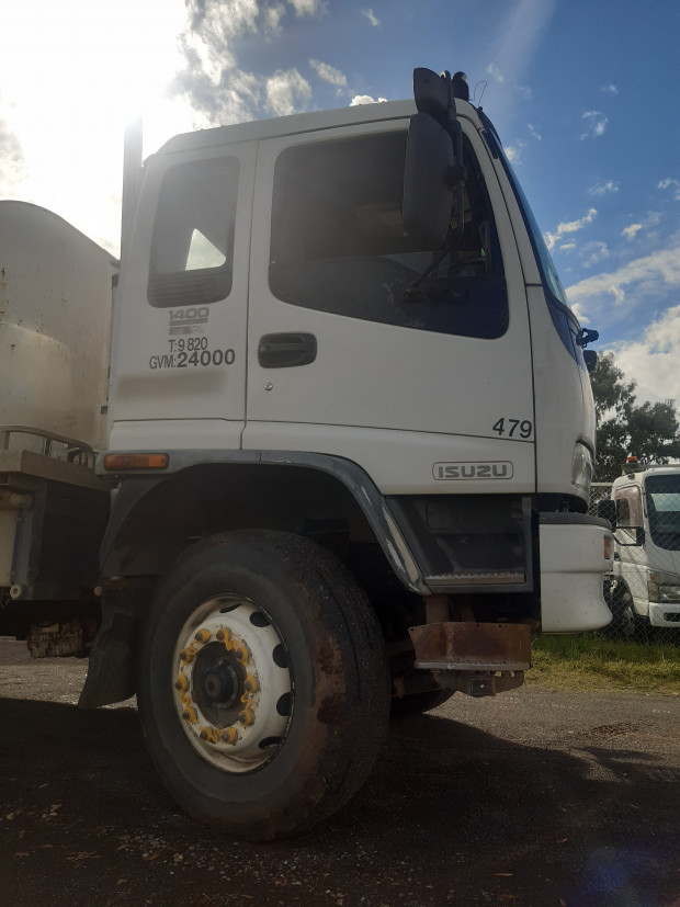 2004 ISUZU FVY F3 1400 LONG 10 SP MANUAL C/CHAS
