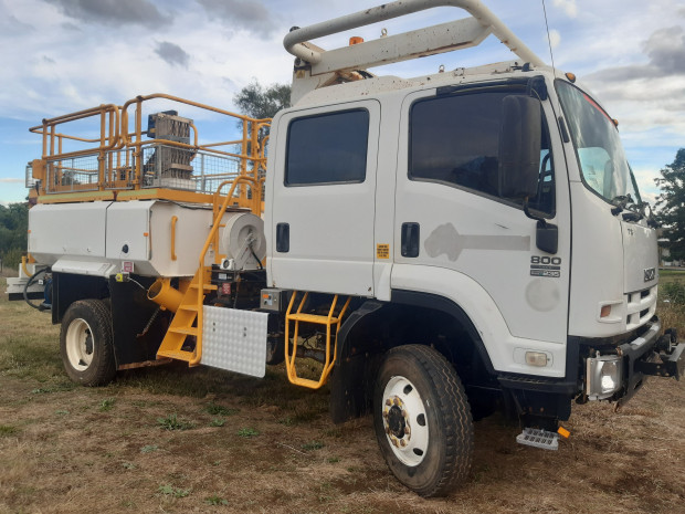 2011 ISUZU FTS FH 800 (4x4) 6 SP MANUAL C/CHAS