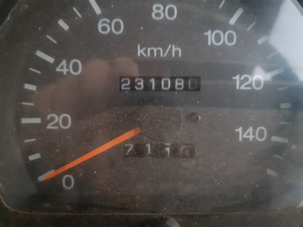 2005 UD PK 2 PKC215H 45 6 SP MANUAL C/CHAS