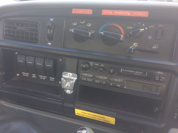 1999 MITSUBISHI CANTER 4X4 FIRE TRUCK