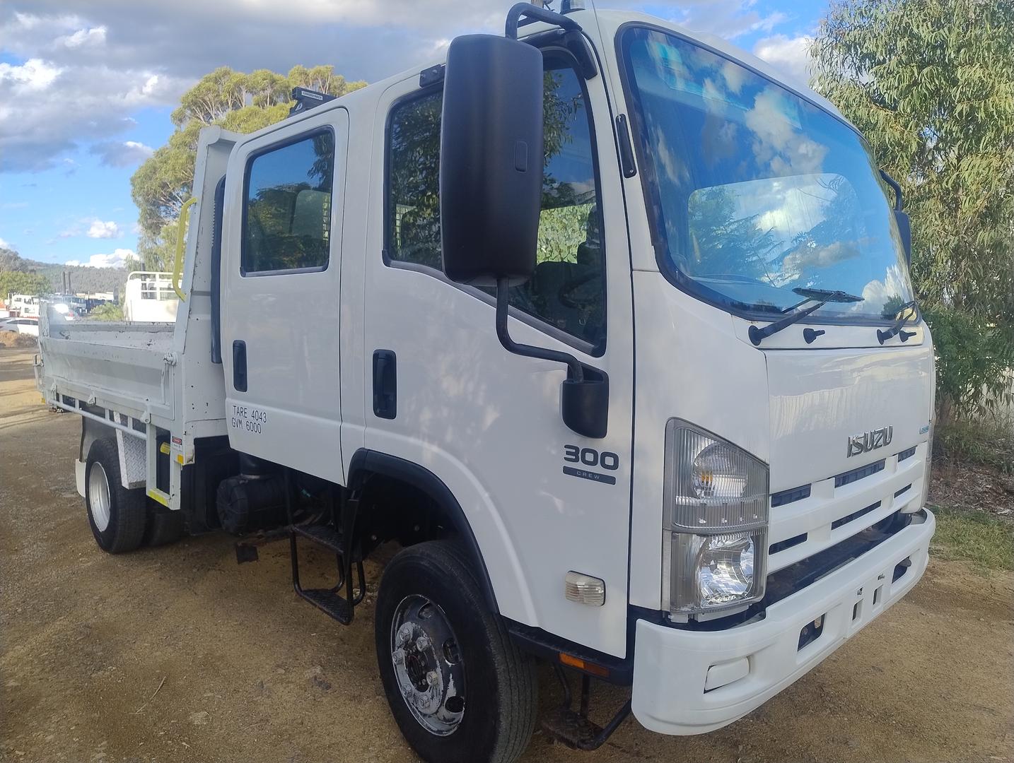 2011 ISUZU N SERIES NPS 250/300 DUAL CAB C/CHAS