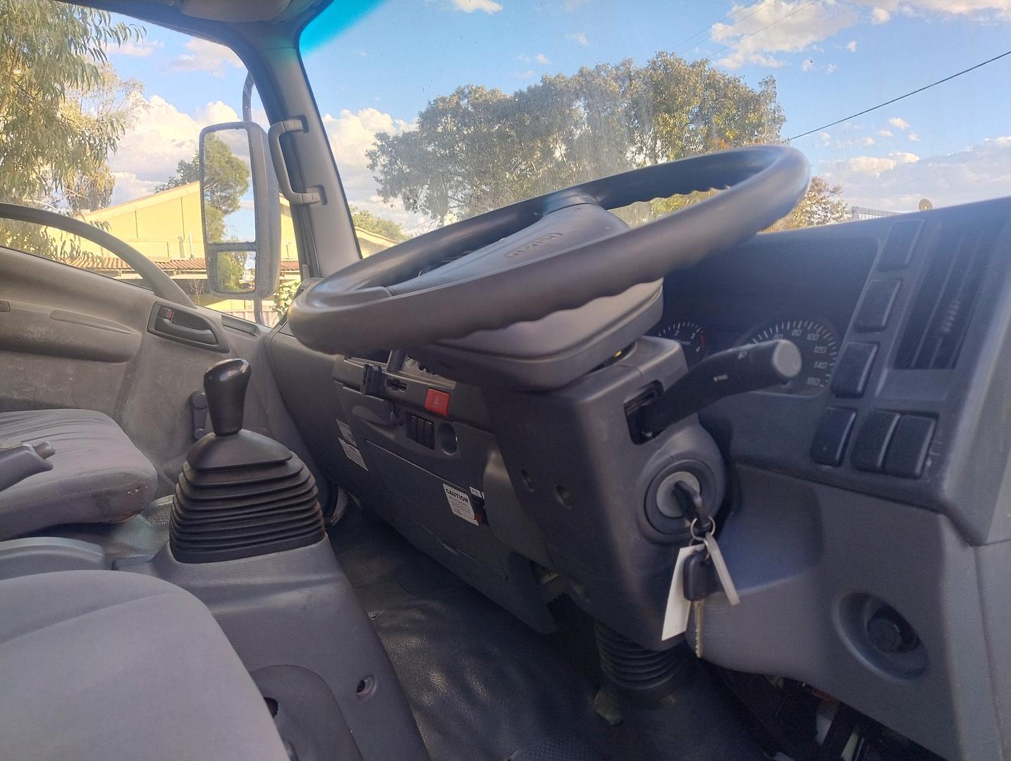 2011 ISUZU N SERIES NPS 250/300 DUAL CAB C/CHAS