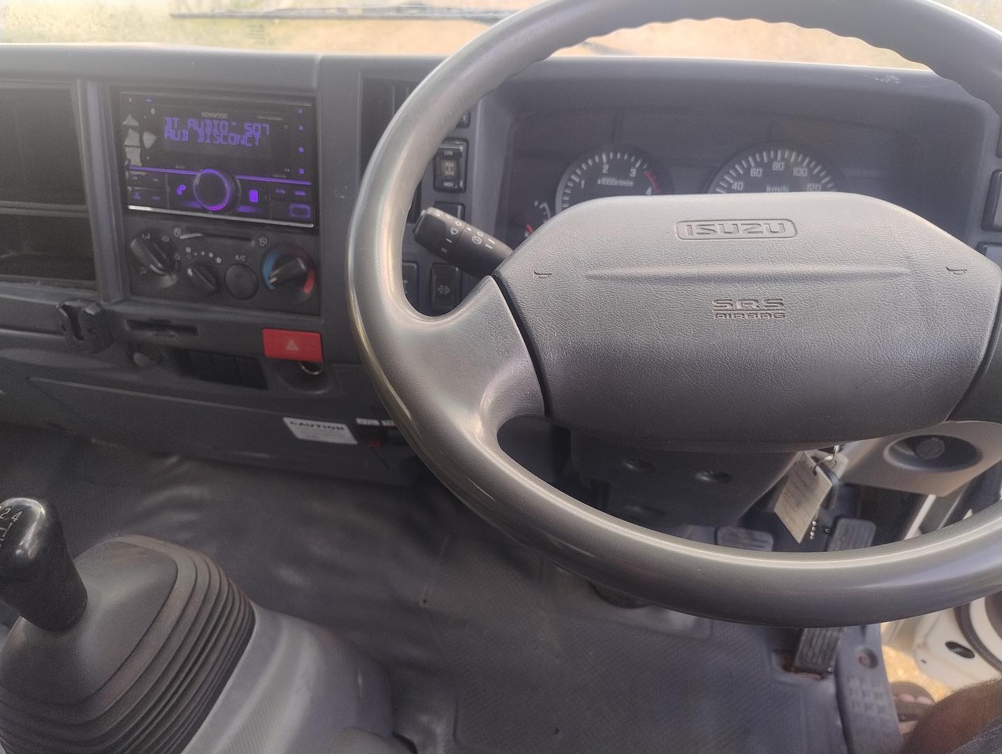 2011 ISUZU N SERIES NPS 250/300 DUAL CAB C/CHAS