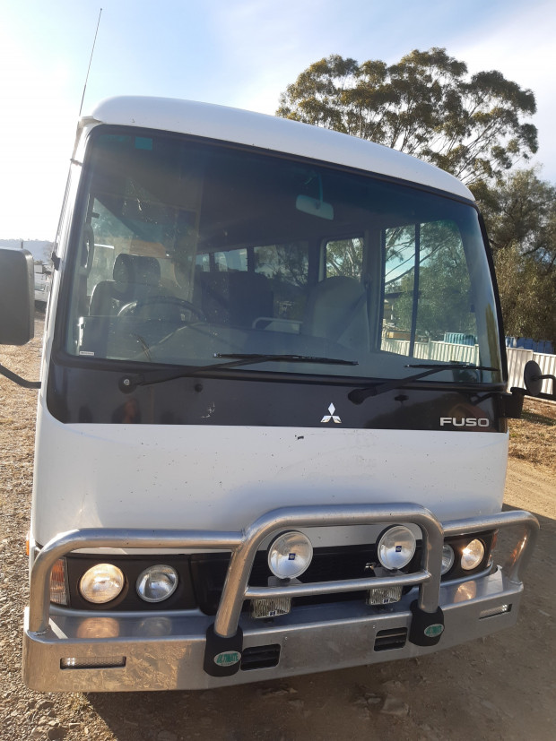 2012 MITSUBISHI ROSA DELUXE BUS