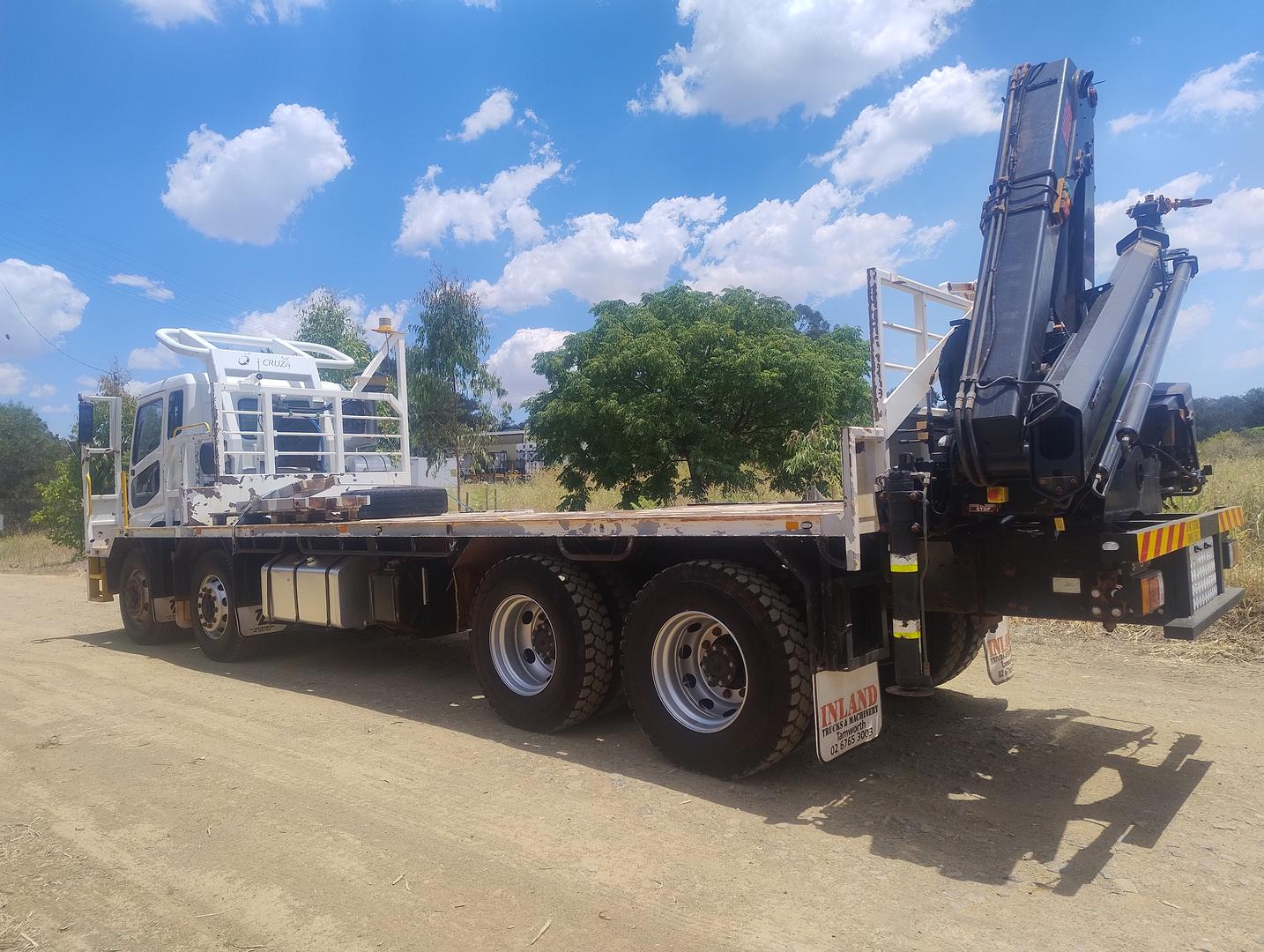 2010 MITSUBISHI FS 8X4 FS52JS CAB CHASSIS