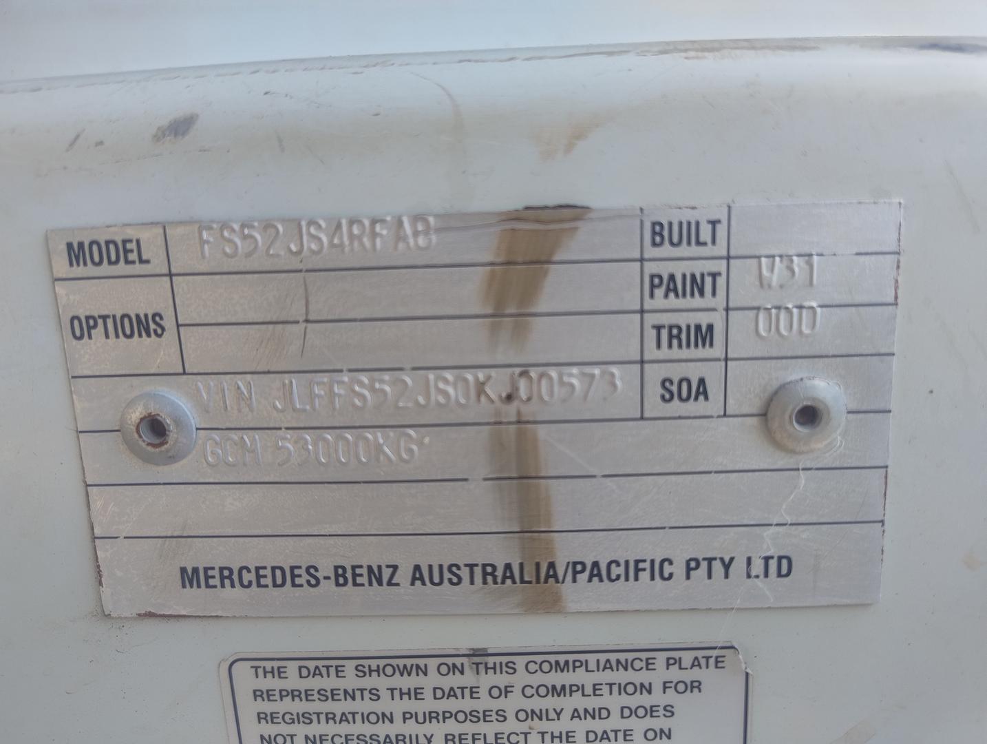 2010 MITSUBISHI FS 8X4 FS52JS CAB CHASSIS