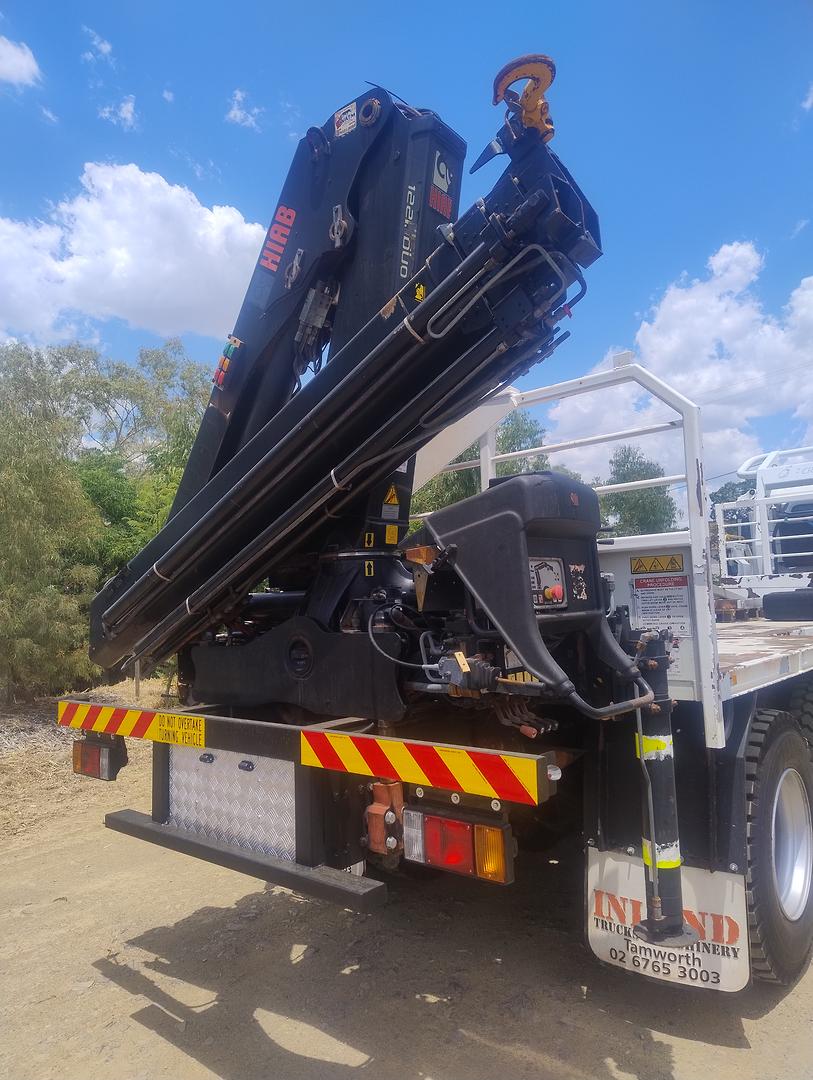 2010 MITSUBISHI FS 8X4 FS52JS CAB CHASSIS