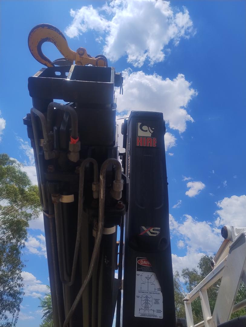 2010 MITSUBISHI FS 8X4 FS52JS CAB CHASSIS