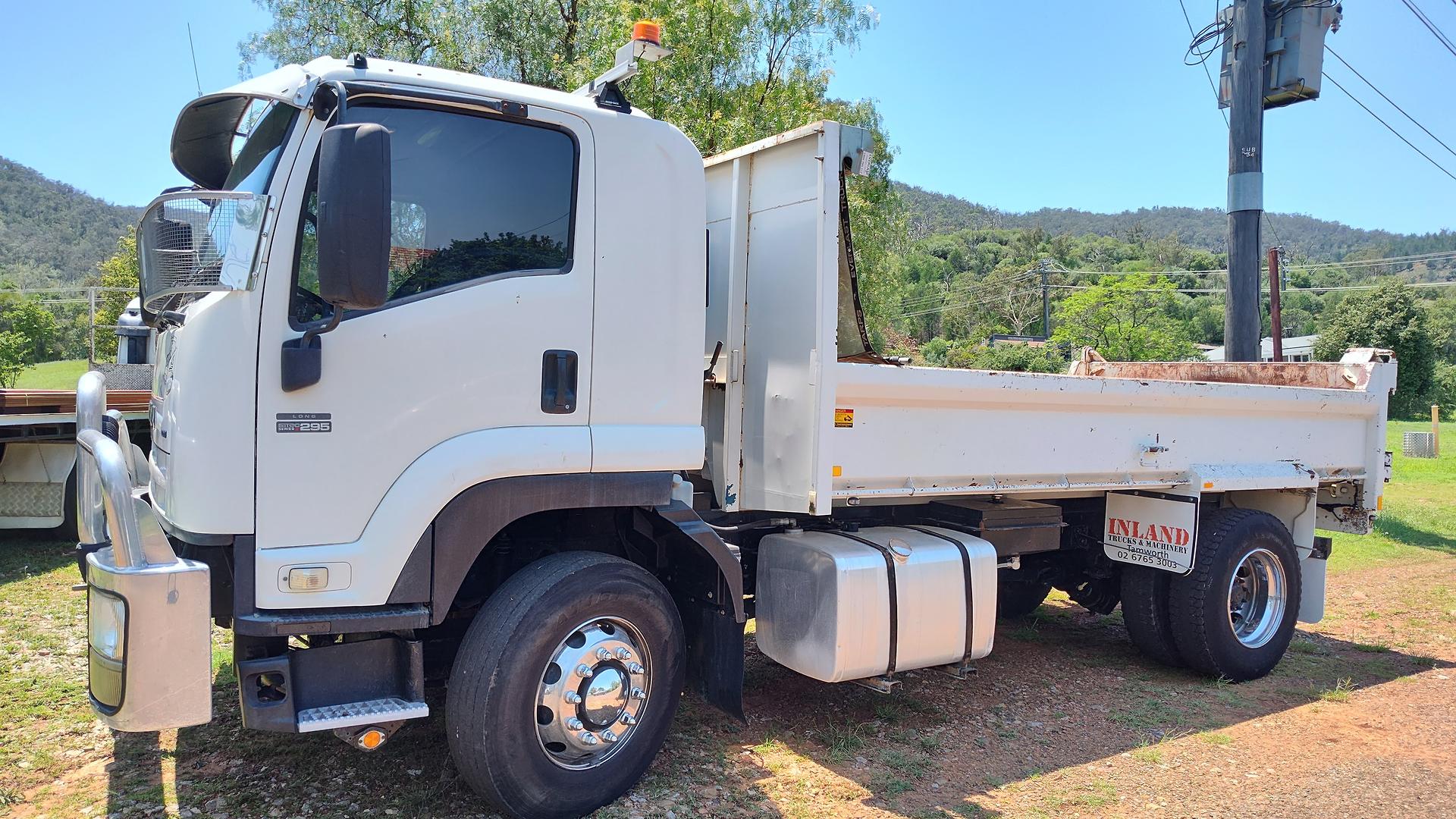 2008 ISUZU F SERIES FVR 1000 TIPPER
