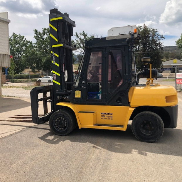 2012 KOMATSU FD80-10 STD FORKLIFT