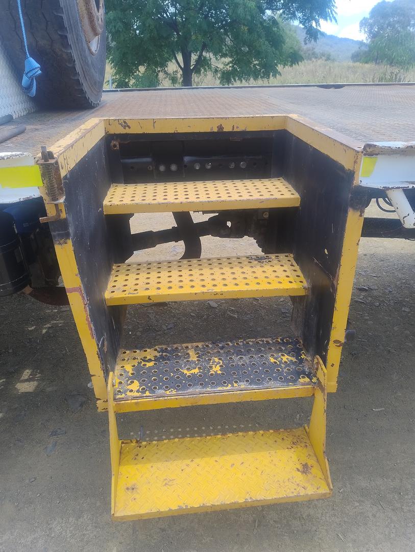 2002 MAN 18T GVM 18.284 LARC MANUAL TRUCK