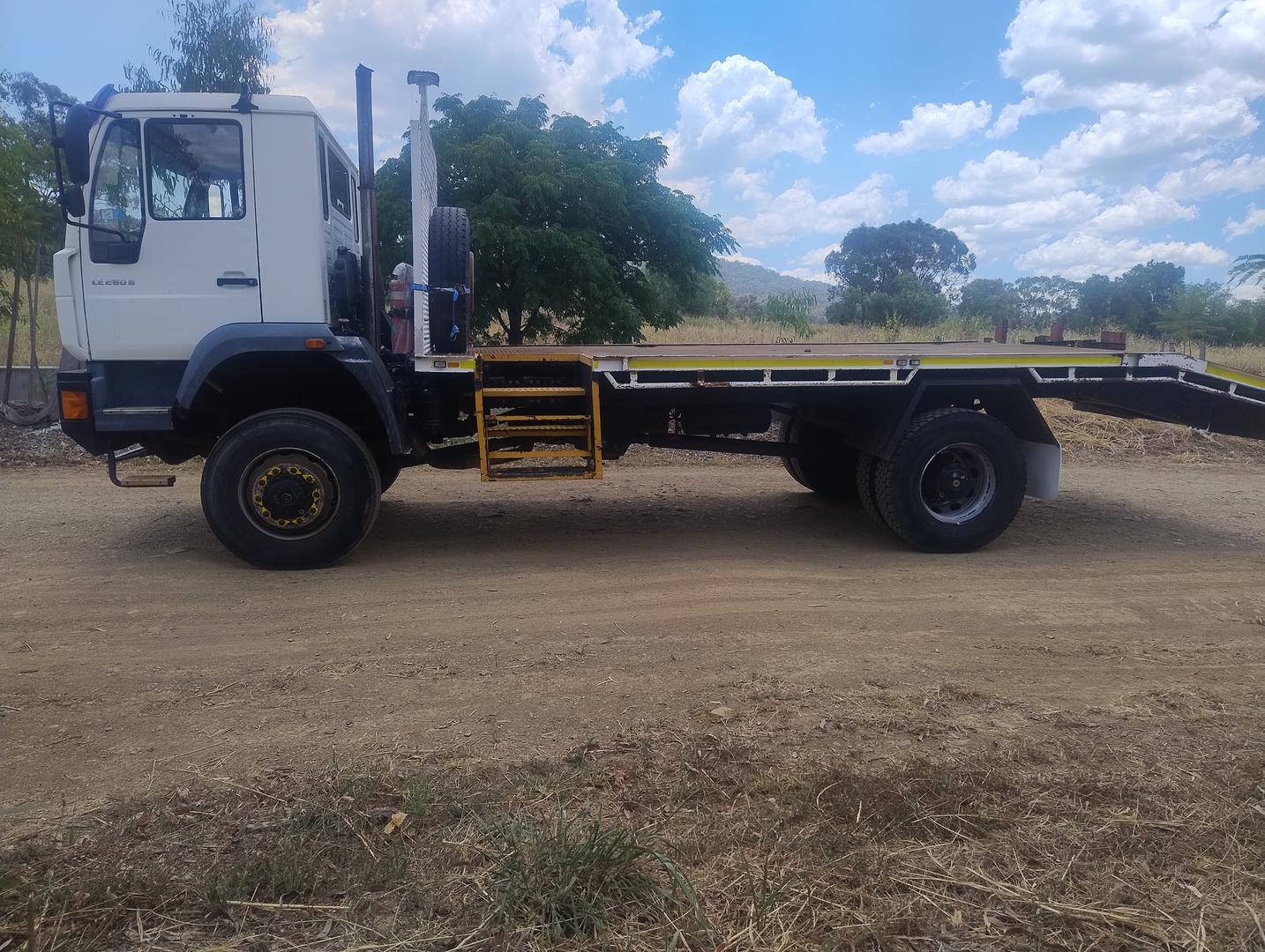 2002 MAN 18T GVM 18.284 LARC MANUAL TRUCK