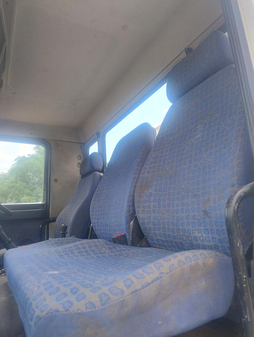 2002 MAN 18T GVM 18.284 LARC MANUAL TRUCK