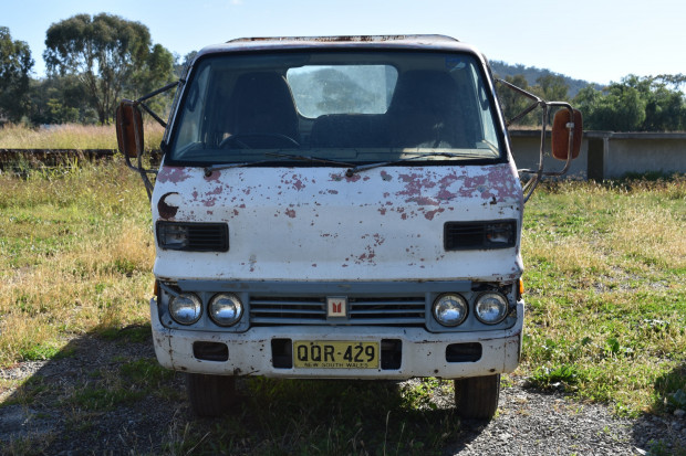 1980 ISUZU TRAY