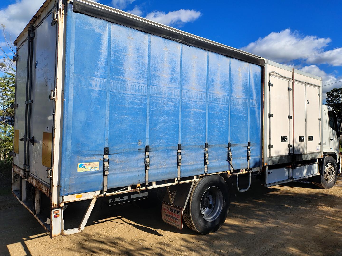 2015 HINO 500