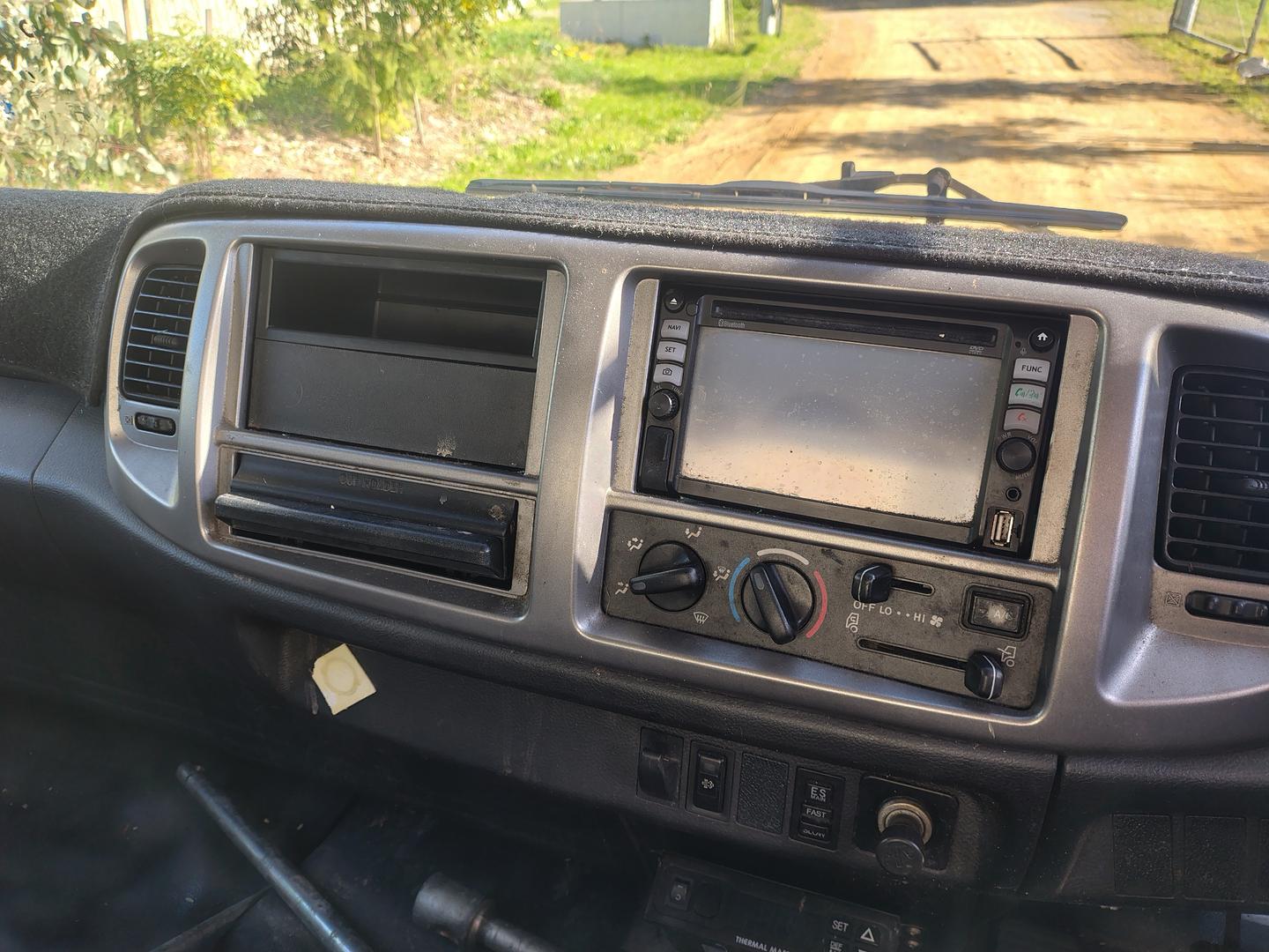 2015 HINO 500