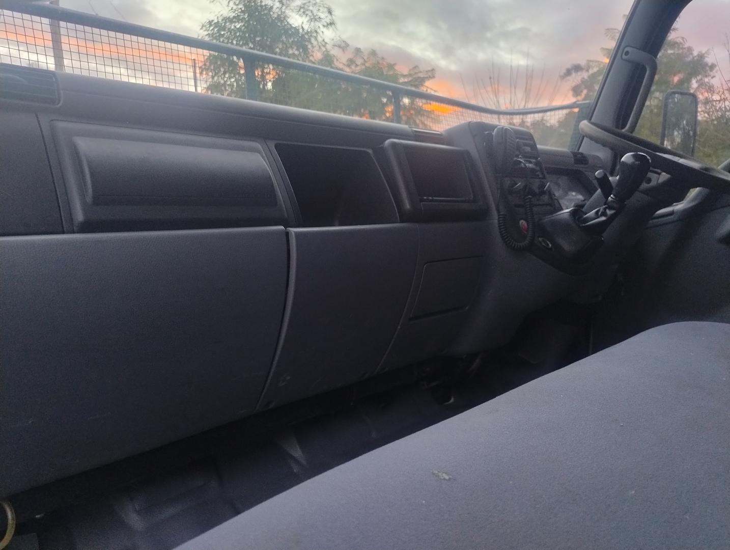 2010 MITSUBISHI CANTER FE84DE 3.5 SERVICE TRUCK