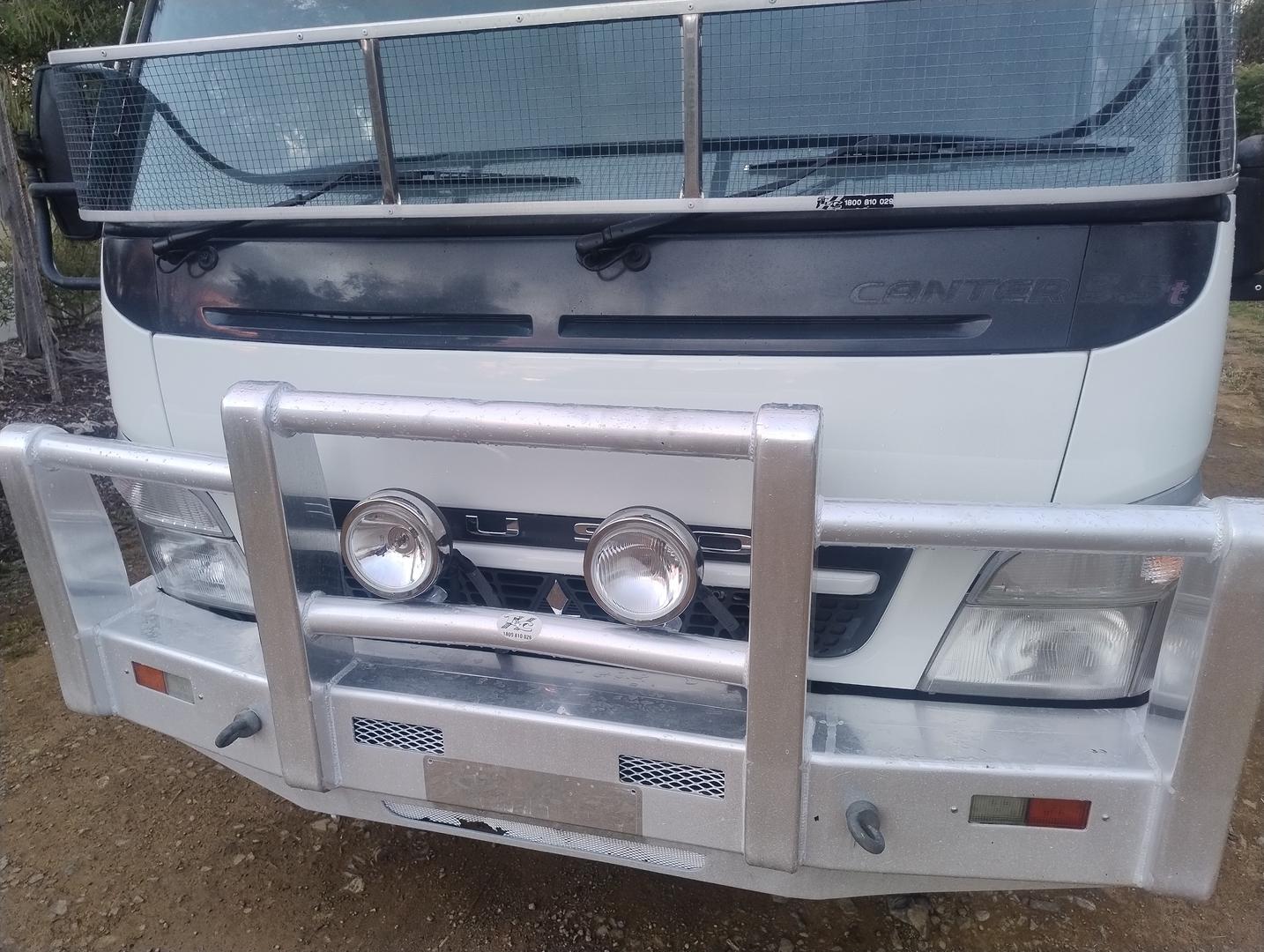 2010 MITSUBISHI CANTER FE84DE 3.5 SERVICE TRUCK