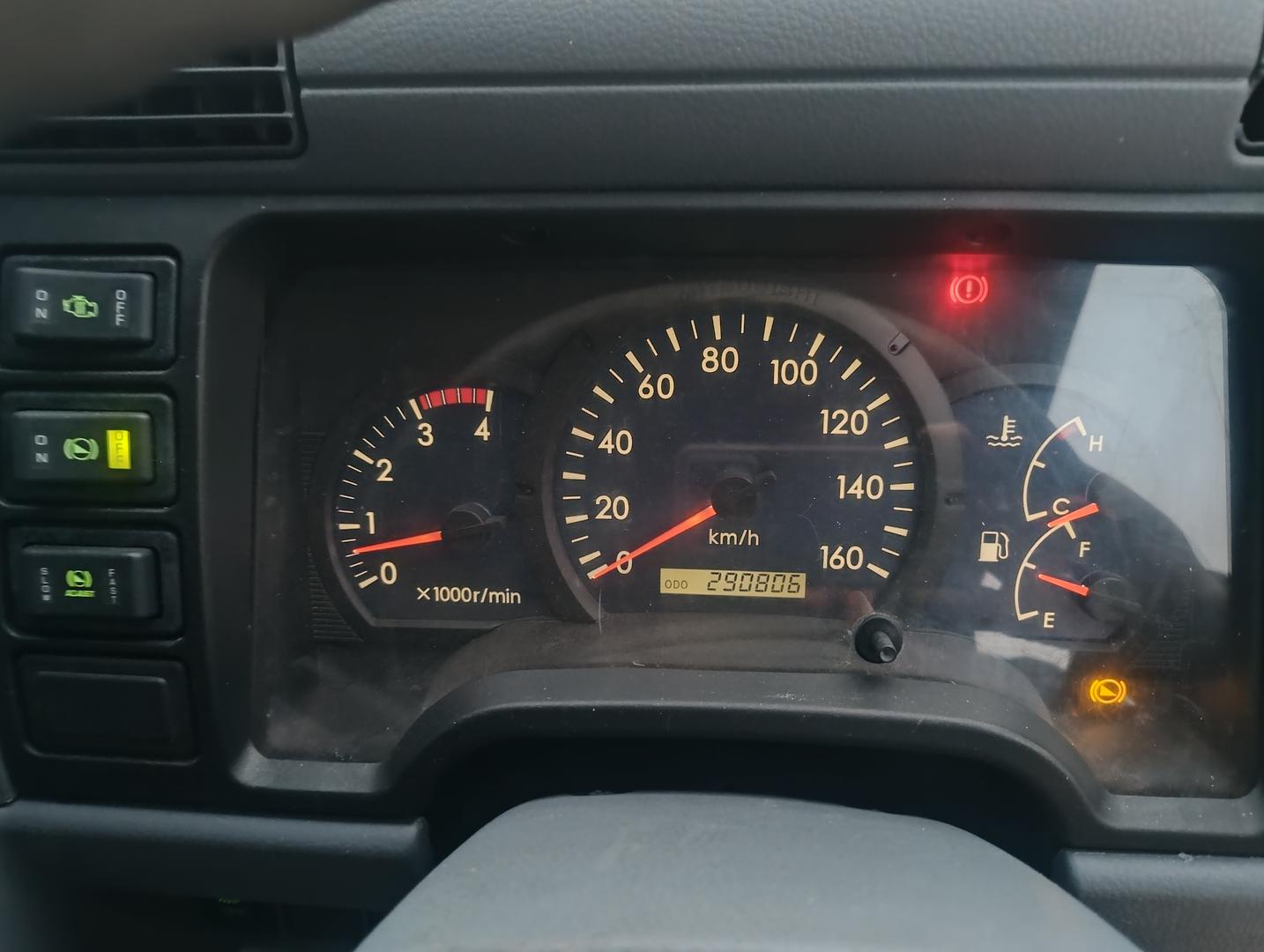 2010 MITSUBISHI CANTER FE84DE 3.5 SERVICE TRUCK