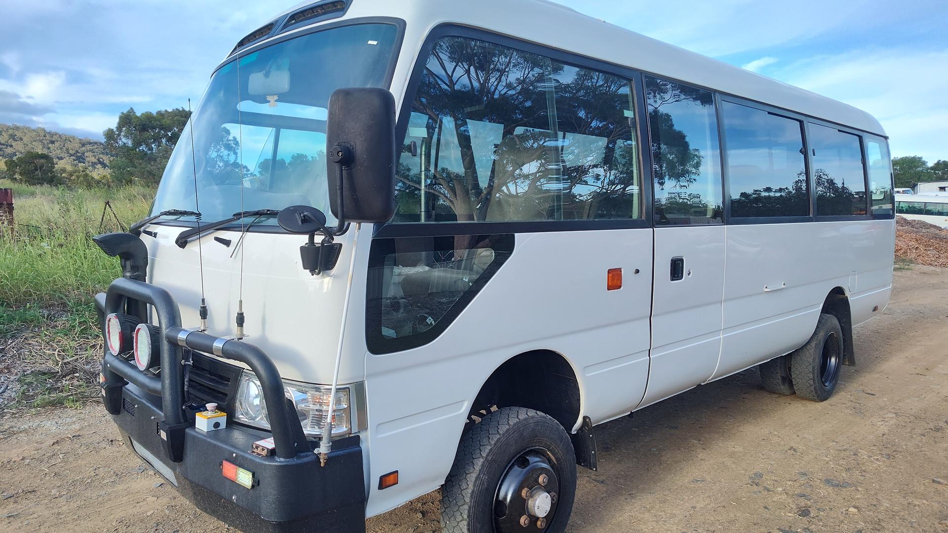 2016 TOYOTA COASTER DELUXE AUTOMATIC BUS