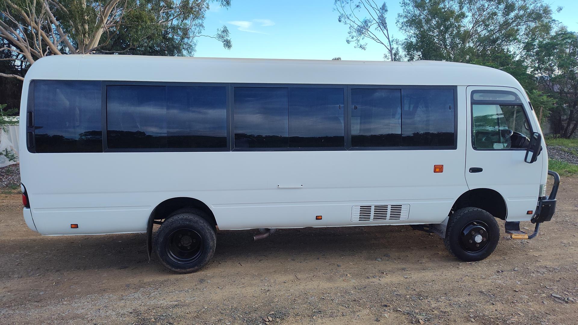 2016 TOYOTA COASTER DELUXE AUTOMATIC BUS