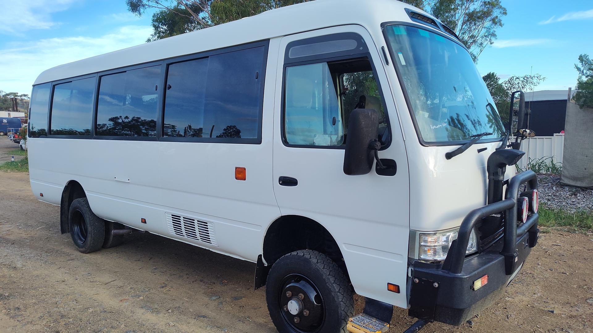 2016 TOYOTA COASTER DELUXE AUTOMATIC BUS