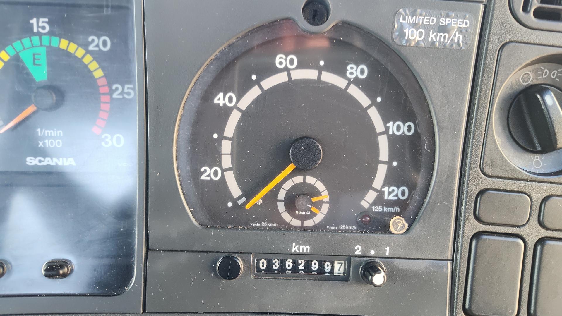 2002 SCANIA P SERIES P114 WATER TRUCK