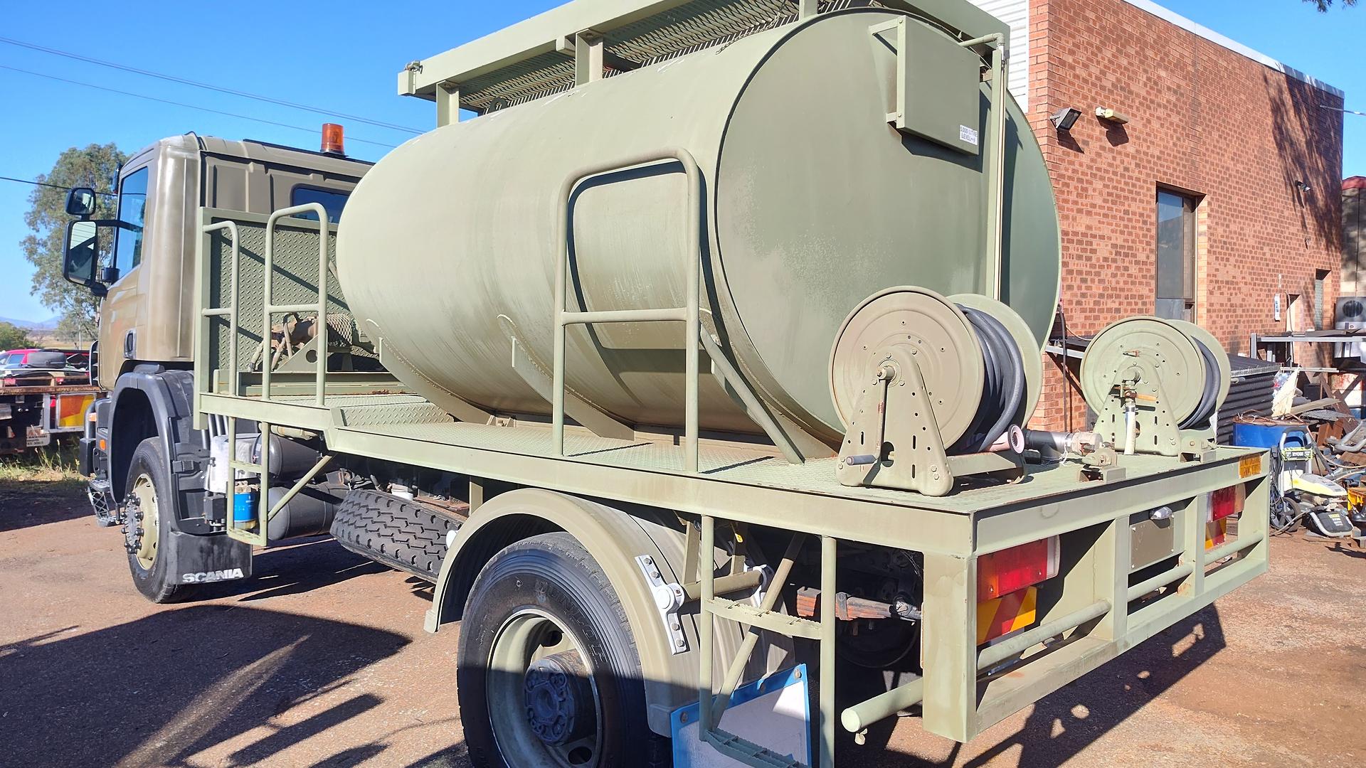 2002 SCANIA P SERIES P114 WATER TRUCK
