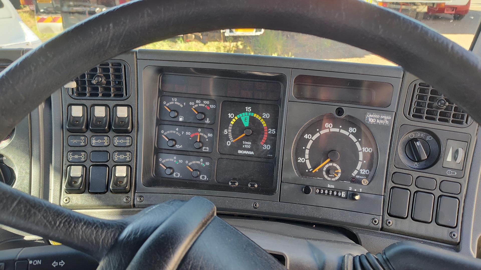 2002 SCANIA P SERIES P114 WATER TRUCK