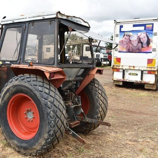 1997 KUBOTA M4030 MANUAL 2WD TRACTOR