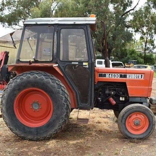 1997 KUBOTA M4030 MANUAL 2WD TRACTOR