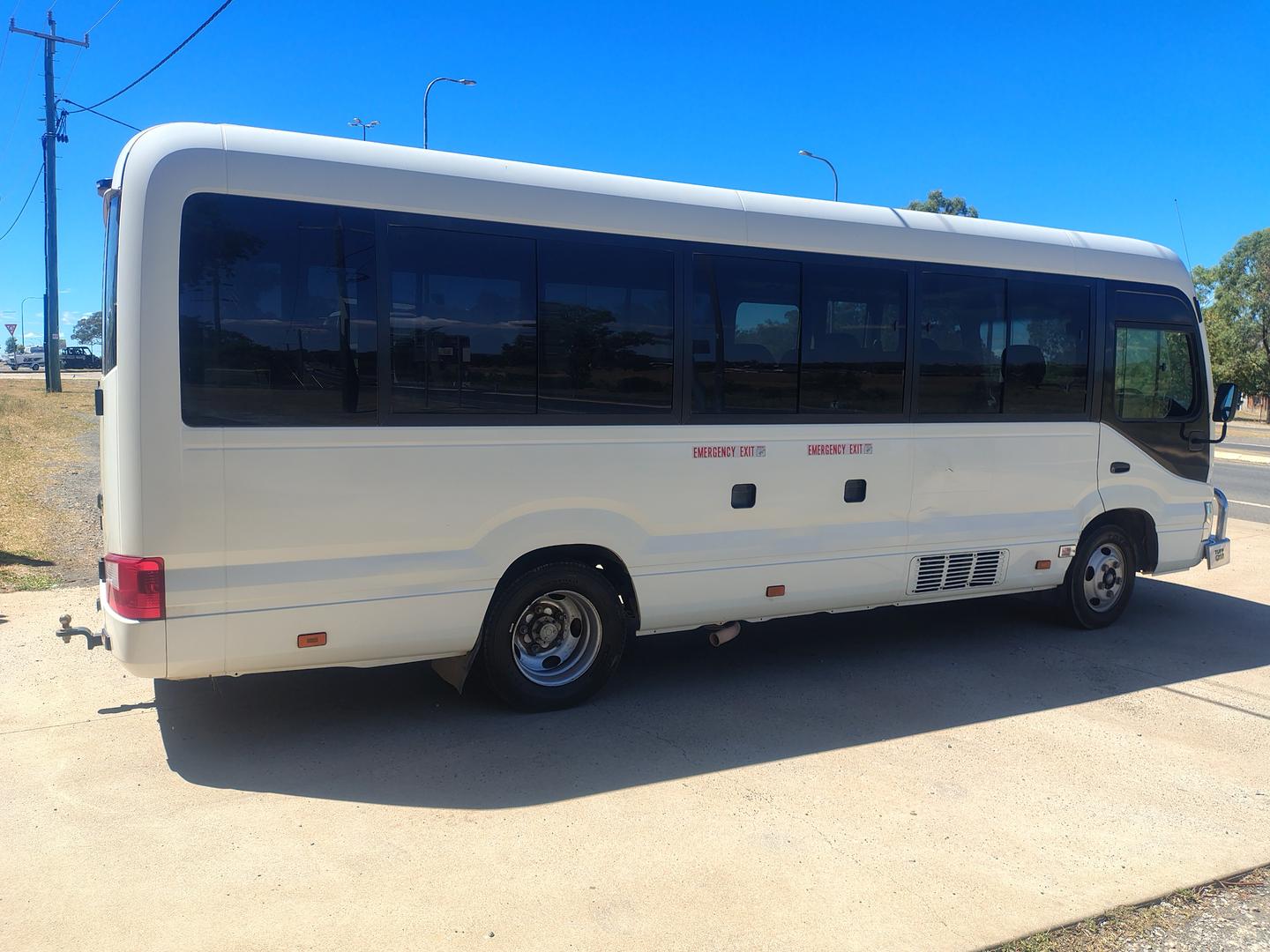 2018 TOYOTA COASTER 22 SEAT BUS