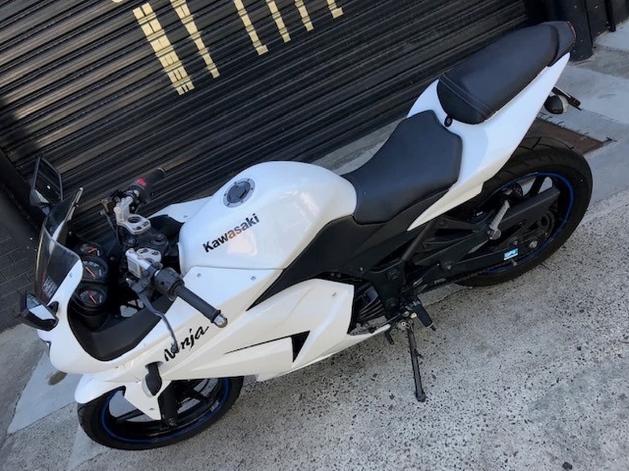 2009 KAWASAKI ROAD BIKE