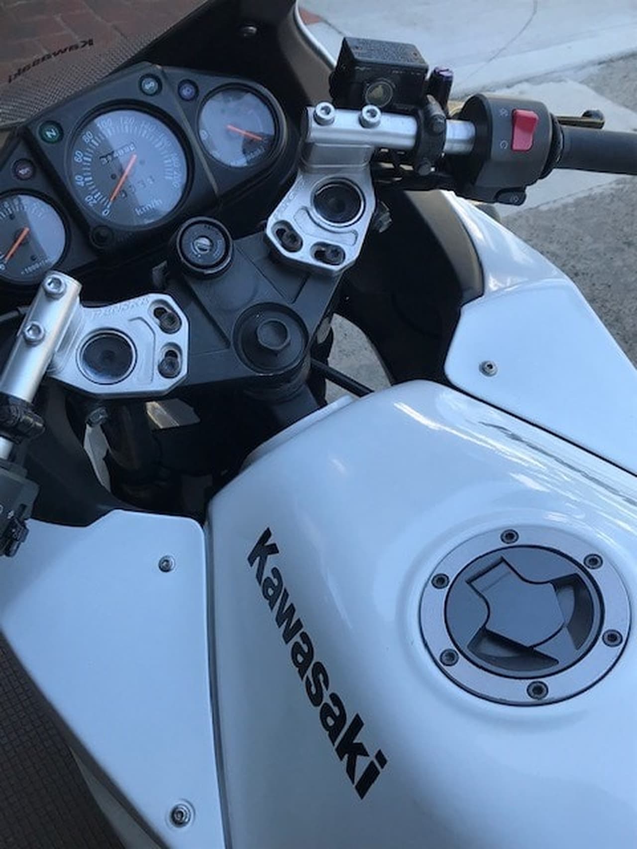 2009 KAWASAKI ROAD BIKE