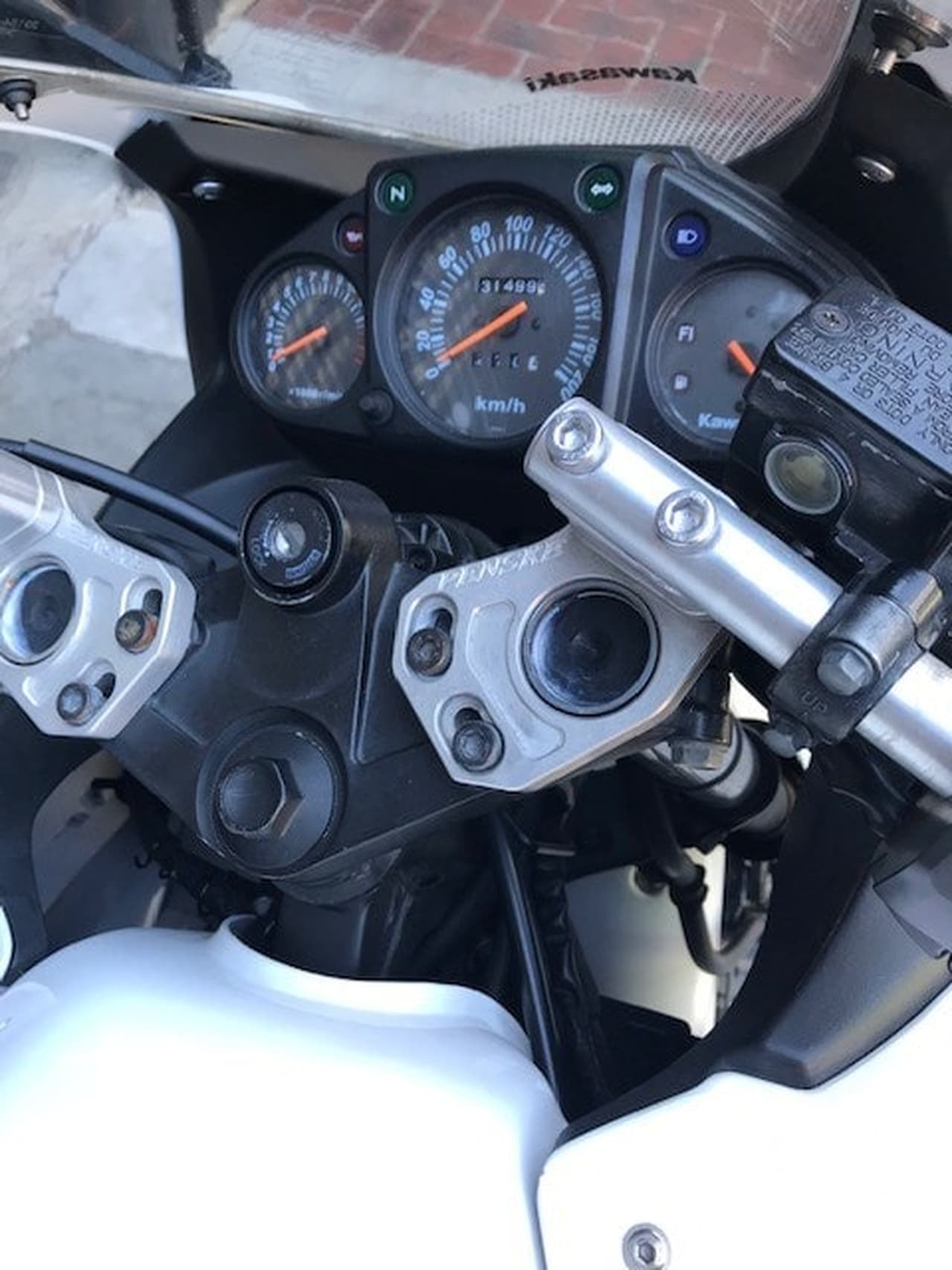 2009 KAWASAKI ROAD BIKE