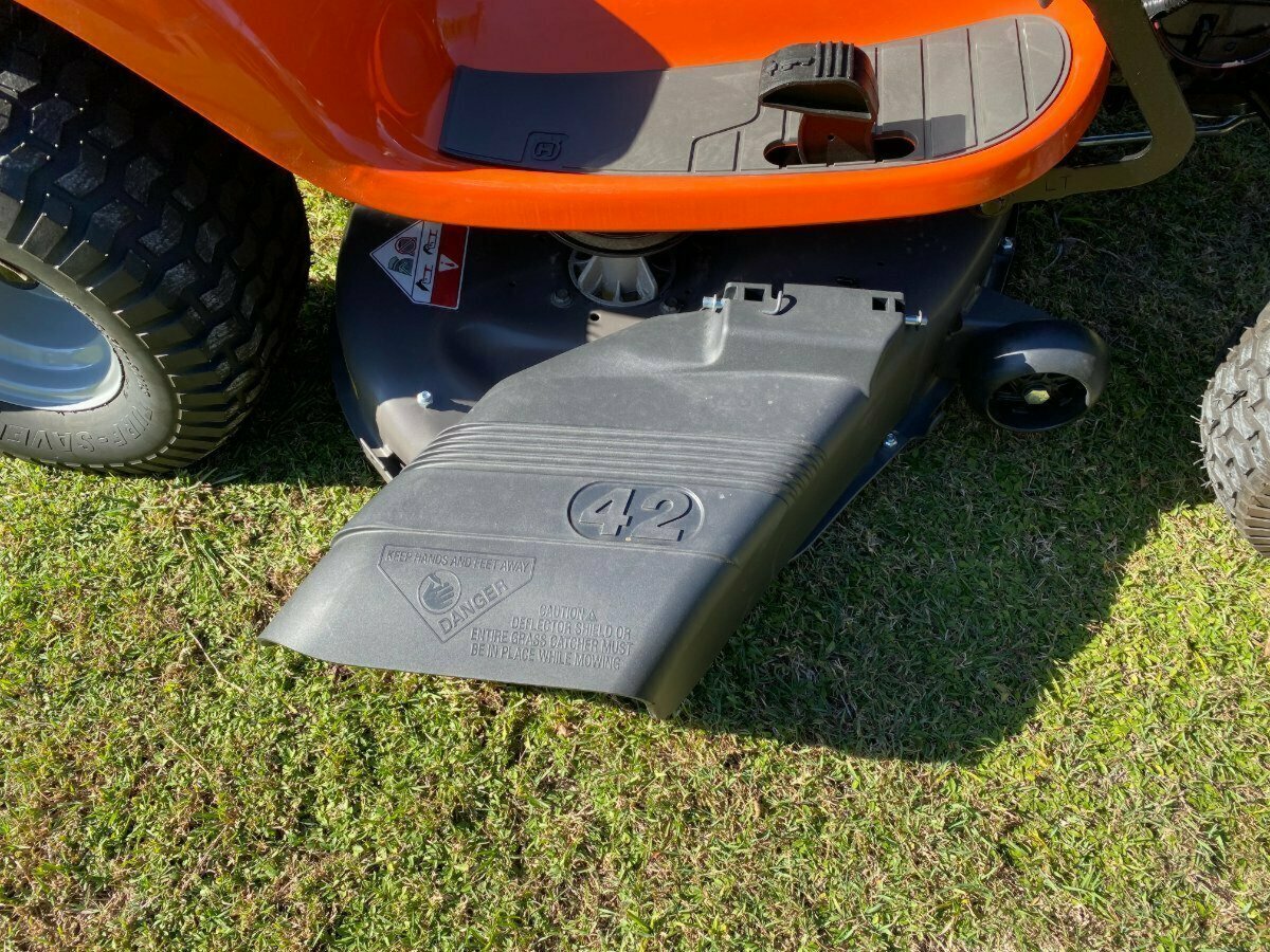 HUSQVARNA TS142 RIDE-ON MOWER