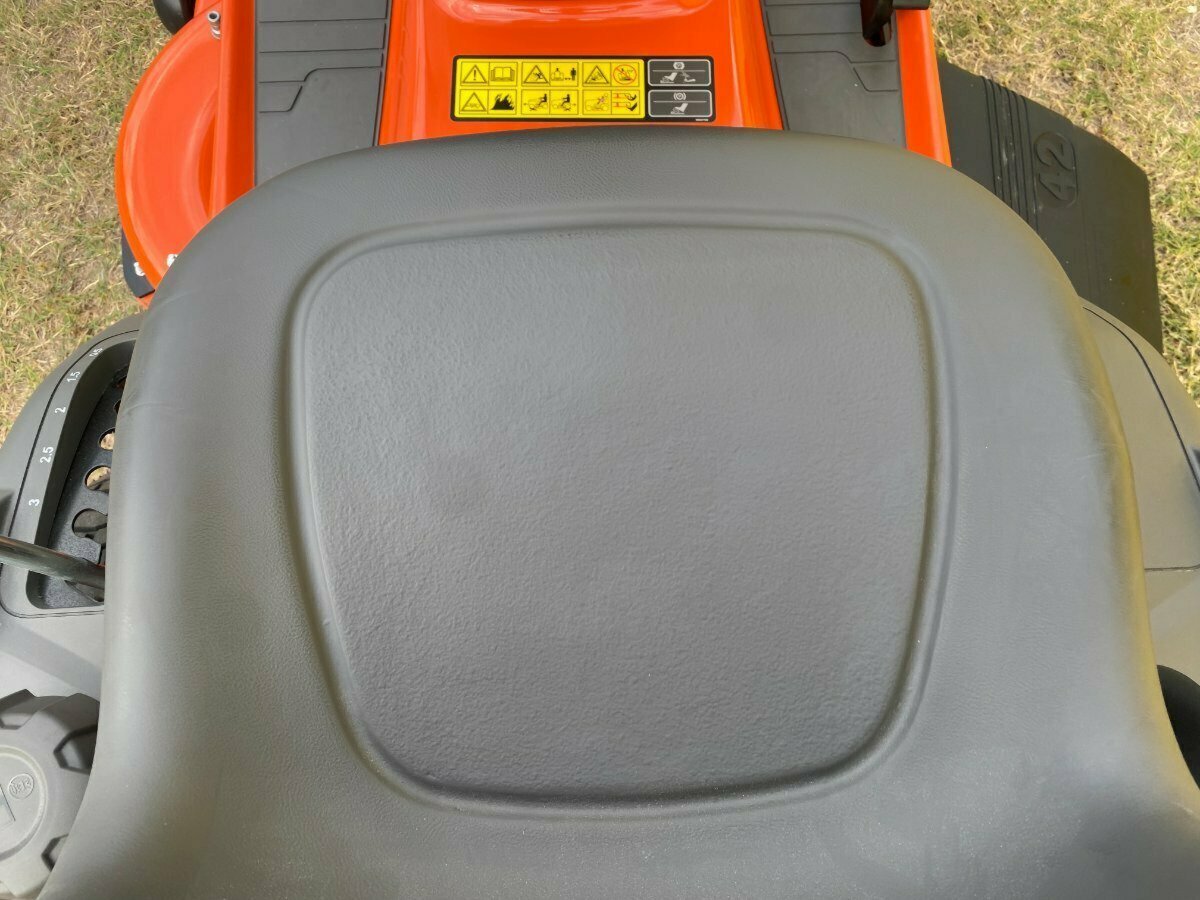 HUSQVARNA TS 142T RIDE-ON MOWER