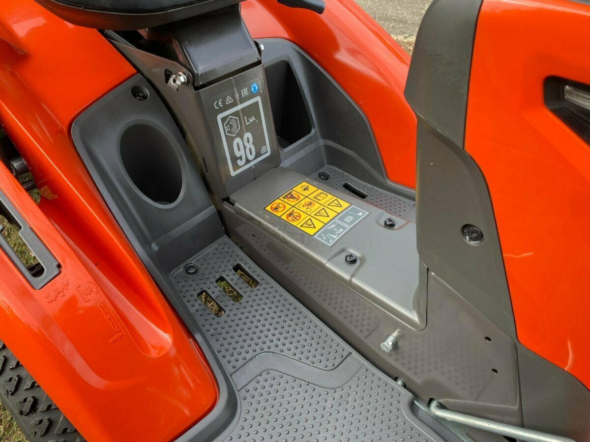2022 HUSQVARNA R 316TX RIDE-ON MOWER