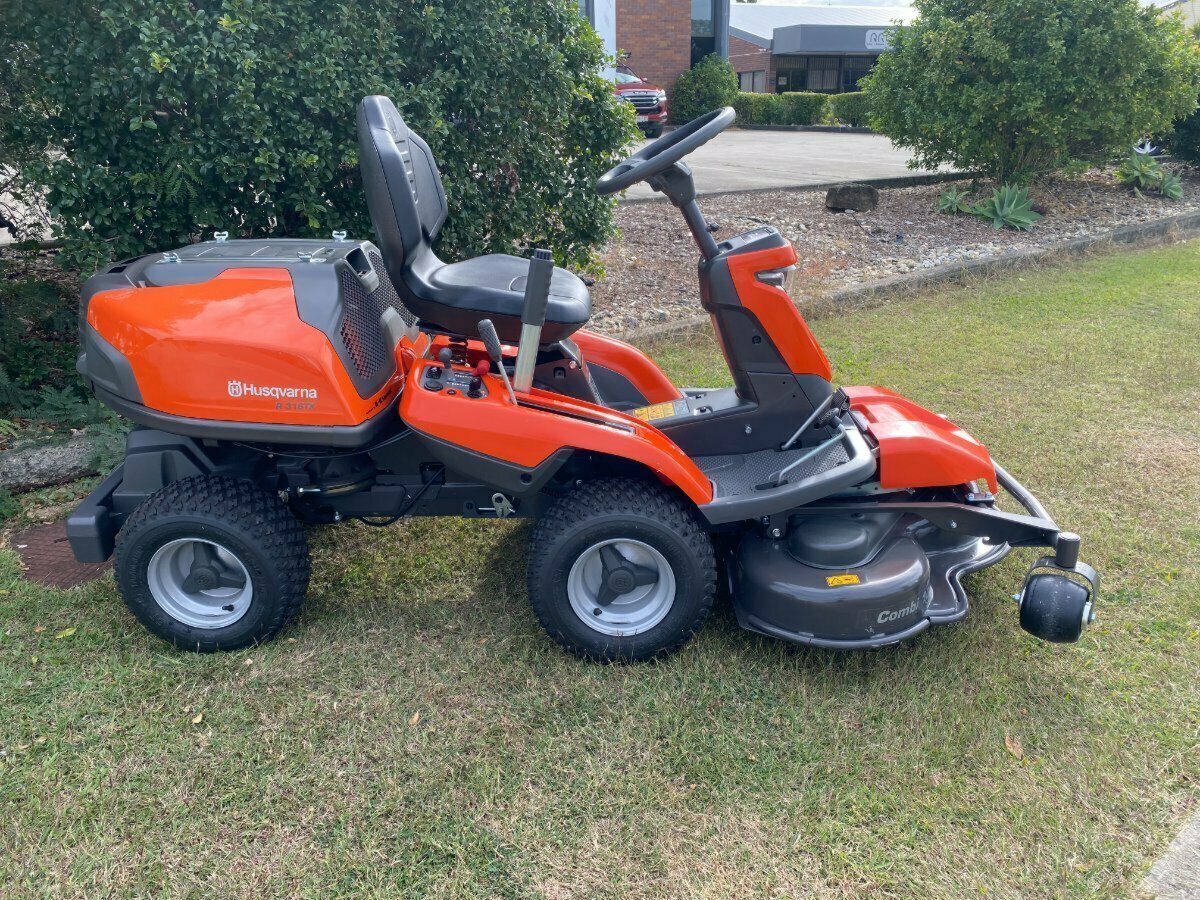2022 HUSQVARNA R 316TX RIDE-ON MOWER
