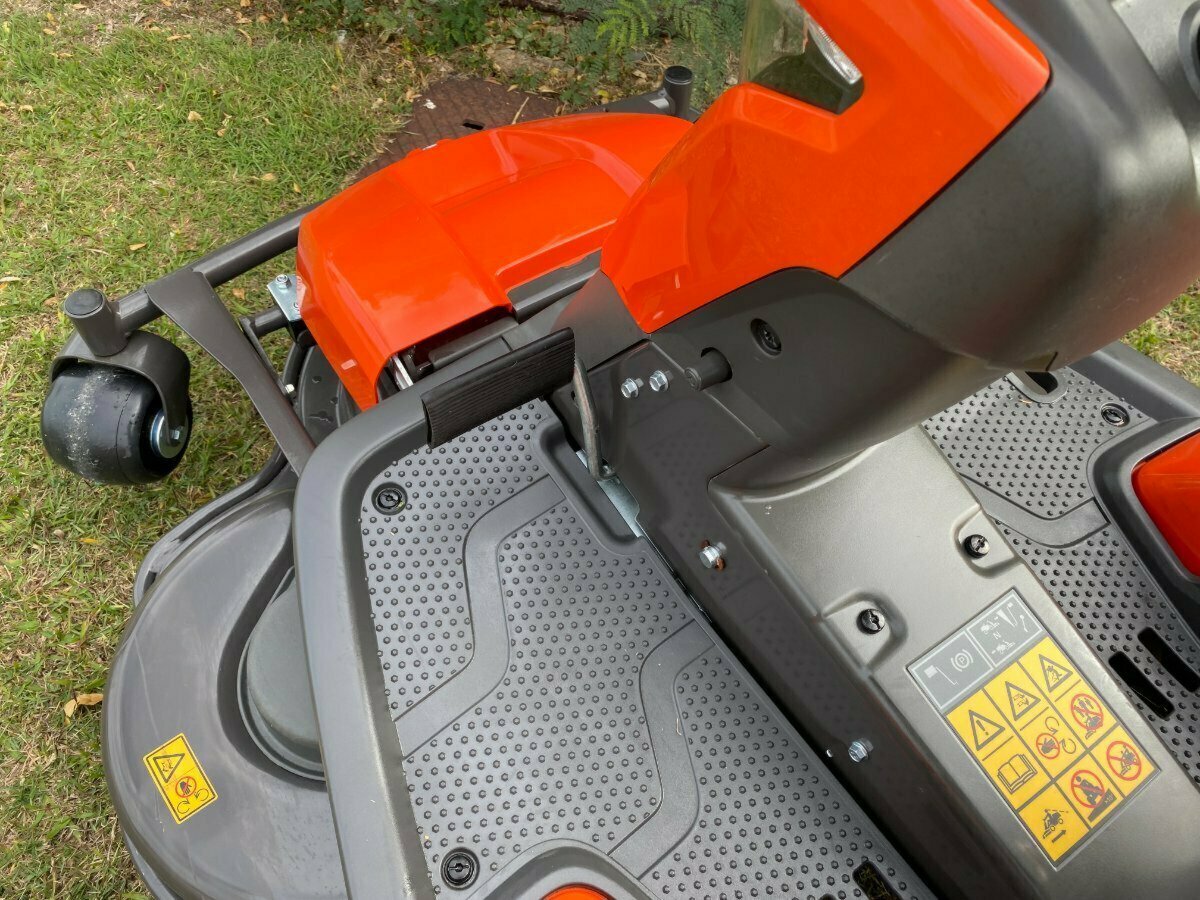 2022 HUSQVARNA R 316TX RIDE-ON MOWER