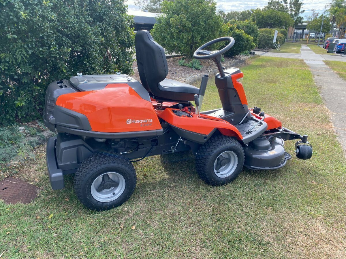 2022 HUSQVARNA R 316TX RIDE-ON MOWER