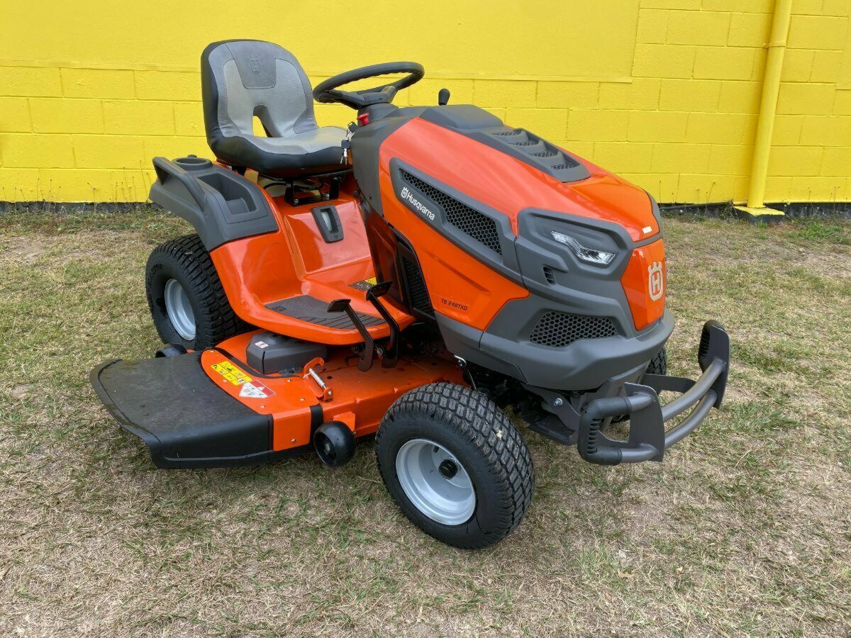 HUSQVARNA TS 248TXD RIDE-ON MOWER