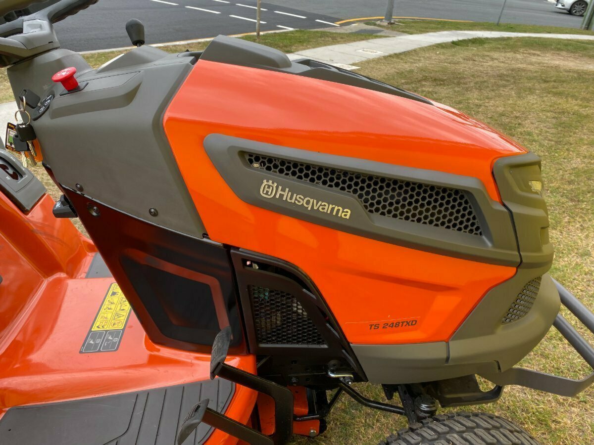 HUSQVARNA TS 248TXD RIDE-ON MOWER