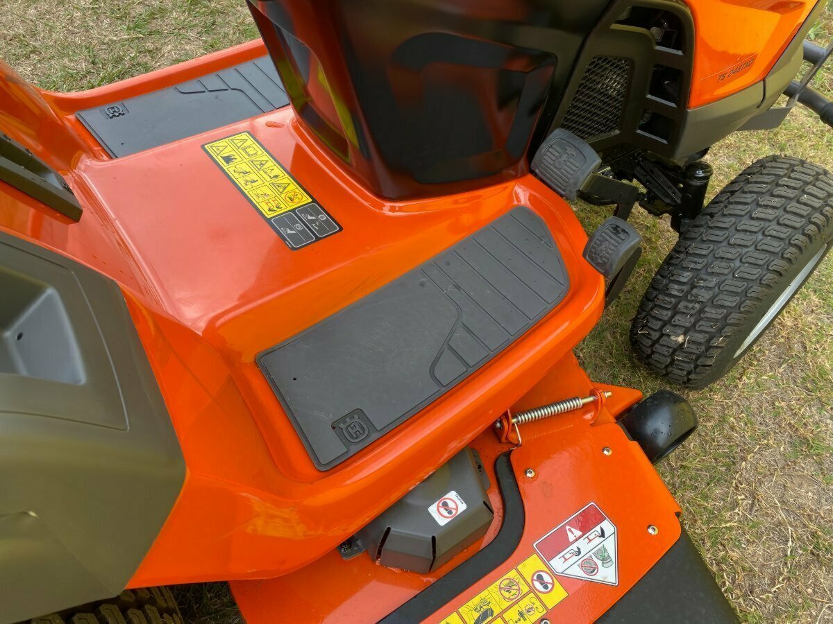 HUSQVARNA TS 248TXD RIDE-ON MOWER
